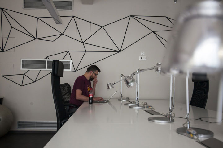 專業(yè)辦公設計推薦：時尚特色辦公室設計效果圖