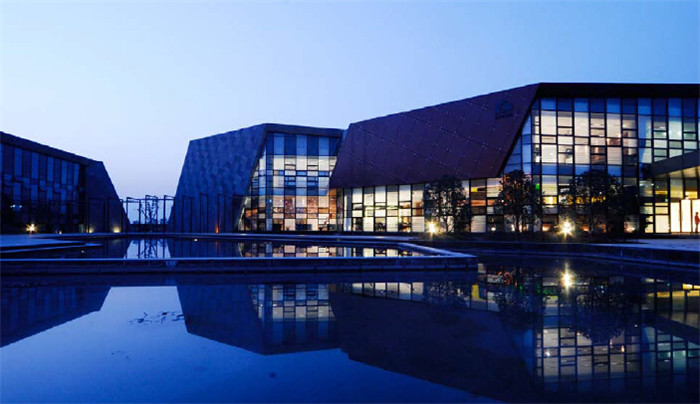 可持續(xù)利用的創(chuàng)意售樓處設(shè)計(jì)方案