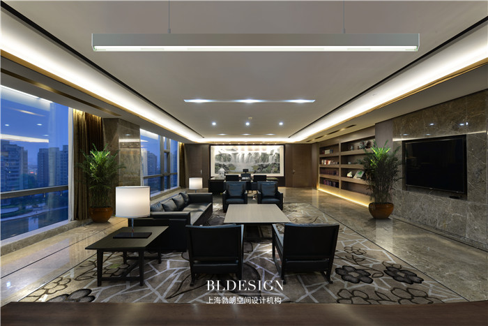 河南通用實(shí)業(yè)有限公司辦公室 總裁辦公室