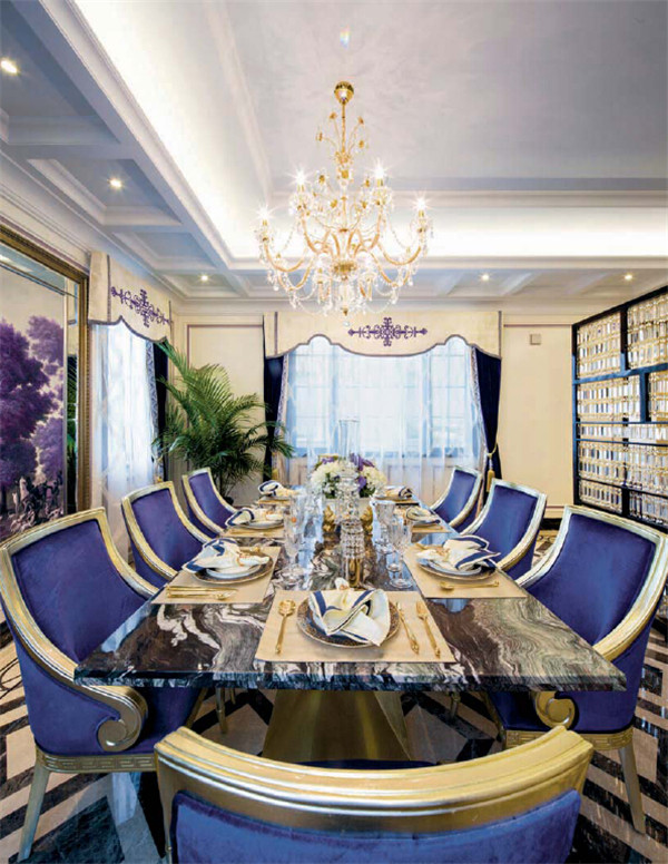 歐式奢華大氣的別墅餐廳設(shè)計效果圖