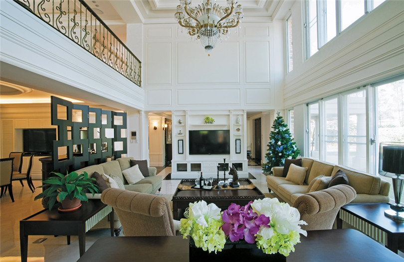 山水怡居·歐式新古典復(fù)式別墅客廳設(shè)計效果圖