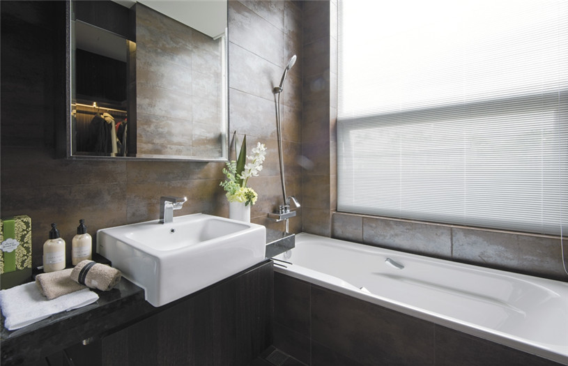 壹公館·經(jīng)典新古典復(fù)式別墅主臥衛(wèi)生間設(shè)計方案