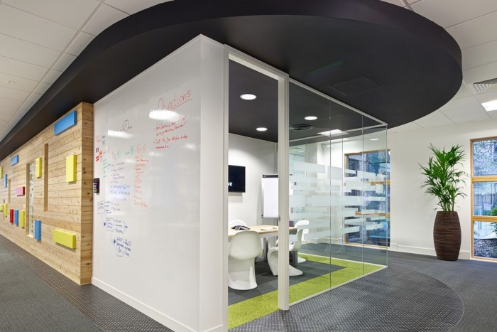 現(xiàn)代辦公設計：英國Jive軟件公司總部辦公室