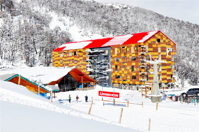 智利溫泉酒店外觀設(shè)計