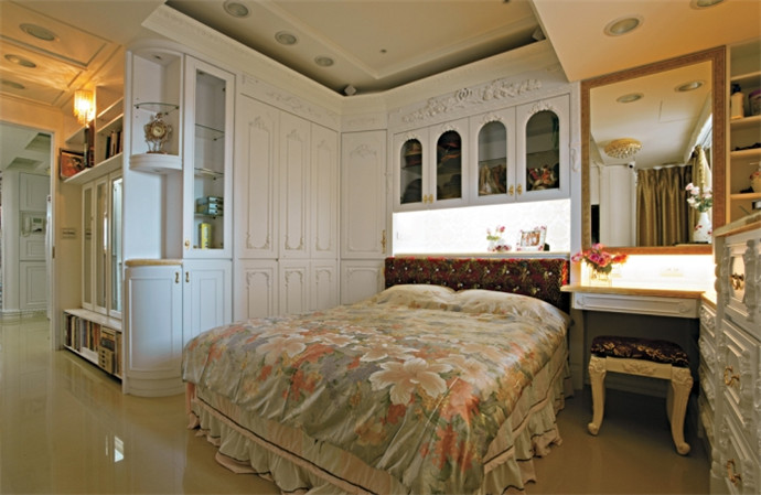 歐式奢華風別墅臥室設計