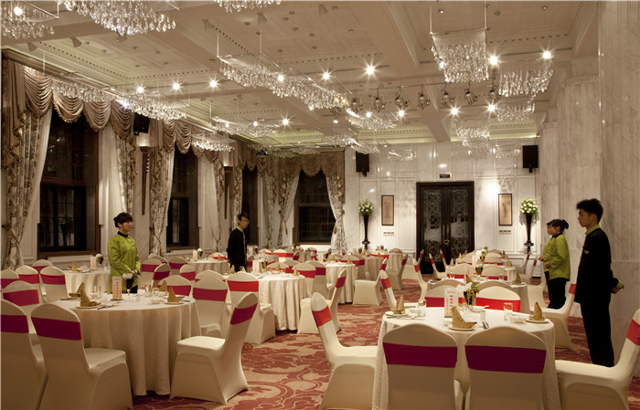 高檔商務(wù)酒店豪華宴會廳設(shè)計