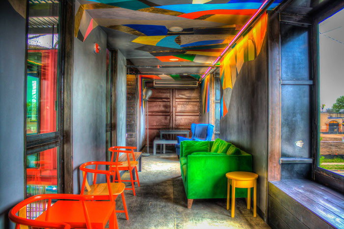 充滿創(chuàng)意個(gè)性酒吧室內(nèi)設(shè)計(jì)案例