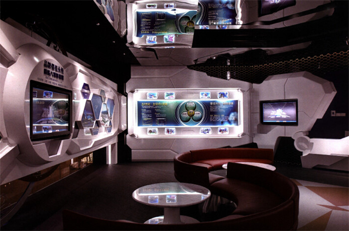 充滿(mǎn)科技感的行銷(xiāo)展示中心設(shè)計(jì)