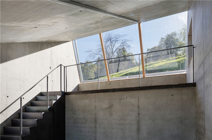 辦公室樓梯設(shè)計(jì)