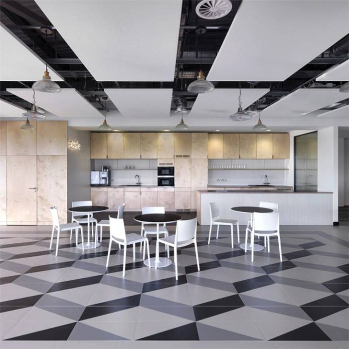 簡(jiǎn)單舒適的辦公室休閑區(qū)