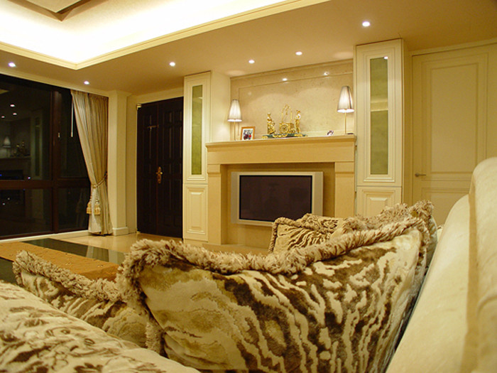 古典風(fēng)格別墅客廳設(shè)計(jì)方案