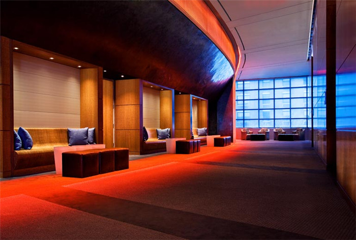 色彩亮麗的室內(nèi)空間