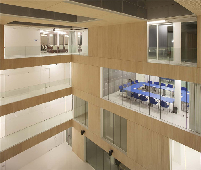 國外現(xiàn)代辦公空間