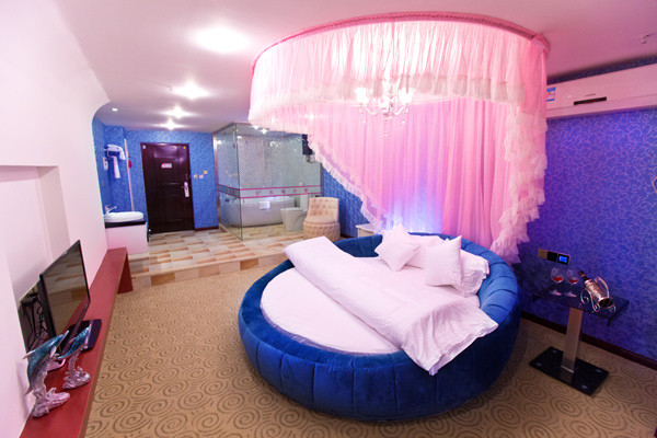 大城小愛主題酒店客房空間