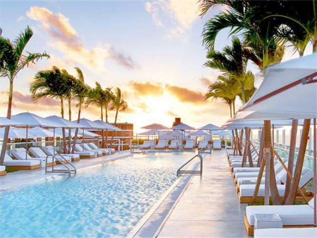 國外度假酒店室外風(fēng)景