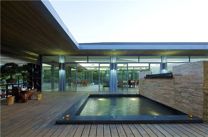 融于自然的接待會所設(shè)計(jì)案例
