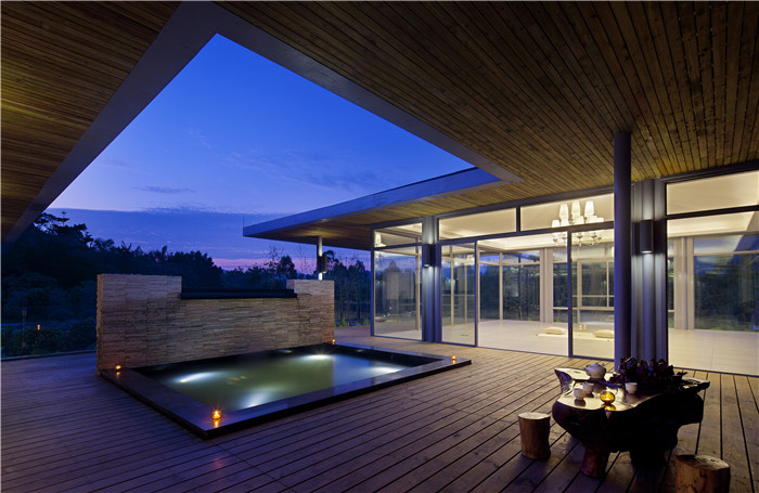 全落地窗景觀會所空間設(shè)計(jì)