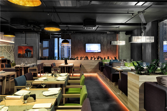 閣樓風(fēng)格餐廳設(shè)計(jì)案例