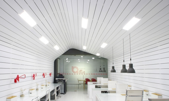 簡(jiǎn)約的小型辦公場(chǎng)所