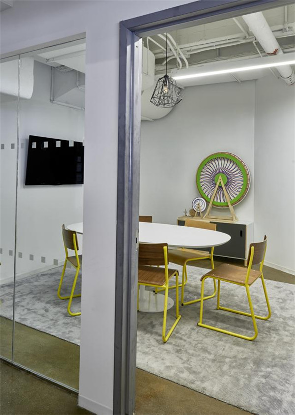 辦公室小型辦公區(qū)域設(shè)計