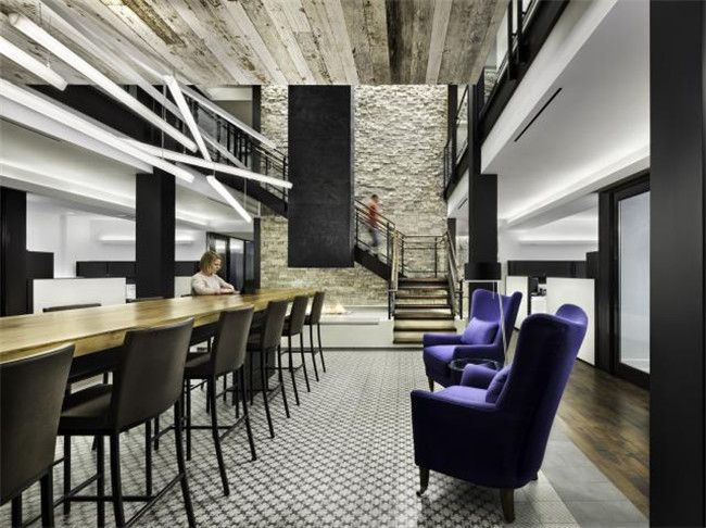 國外現(xiàn)代辦公空間設(shè)計實景圖