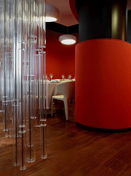 巴黎時尚風(fēng)情泰式餐廳室內(nèi)設(shè)計