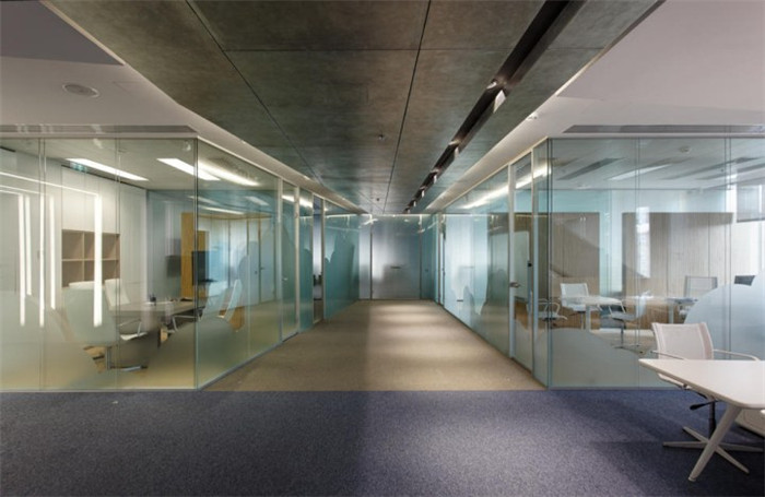 辦公室玻璃隔斷設(shè)計(jì)