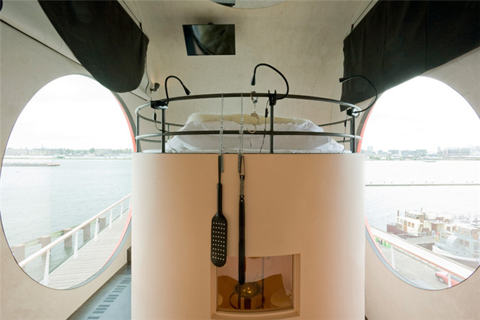 阿姆斯特丹特色字母旅館設(shè)計