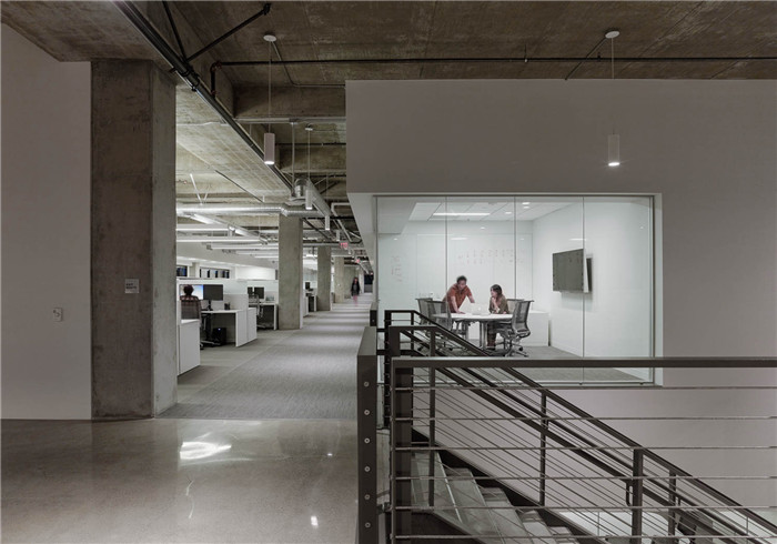 低調(diào)簡約的辦公室