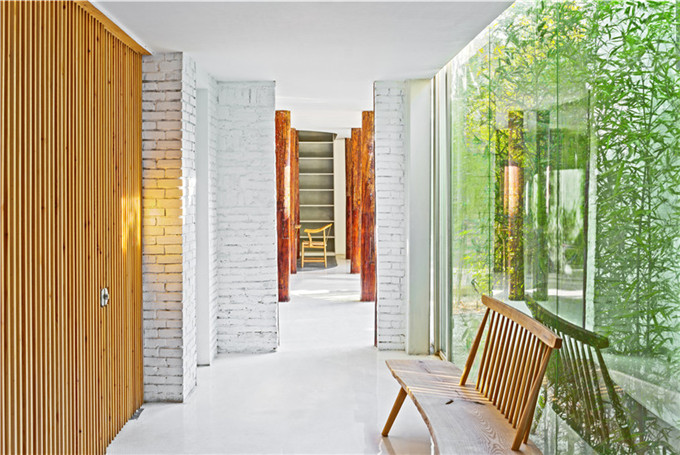 現(xiàn)代中式茶會(huì)所走廊設(shè)計(jì)