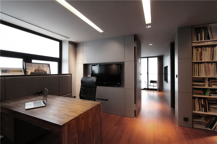 現(xiàn)代簡約風(fēng)辦公室設(shè)計案例