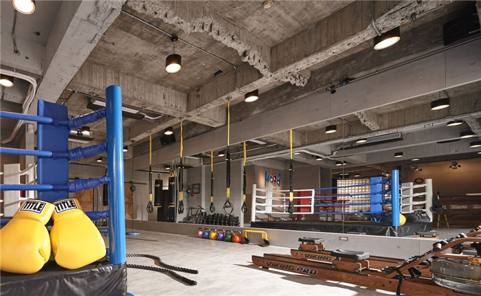 粗獷的Loft工業(yè)風(fēng)健身俱樂部設(shè)計(jì)