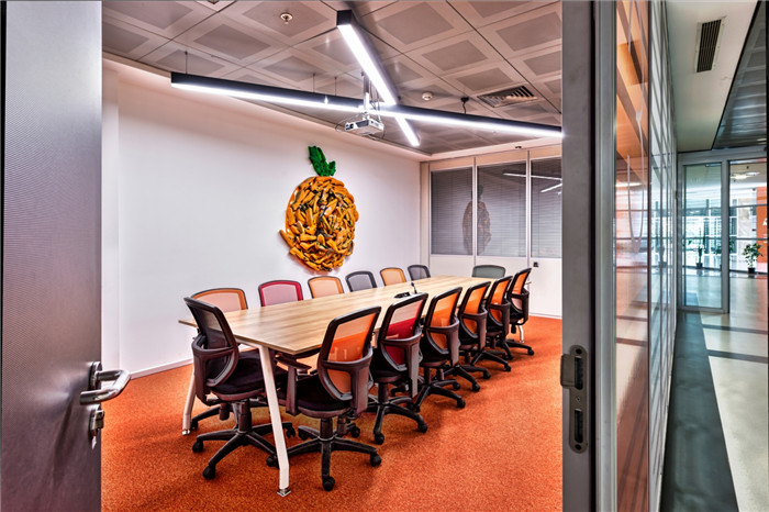 雅致的會(huì)議空間