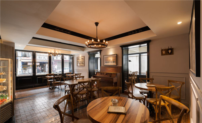 濃厚英式殖民風(fēng)主題餐廳設(shè)計方案