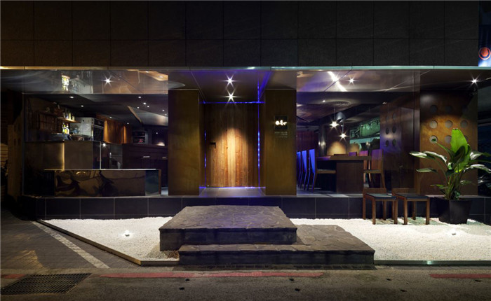 個性時尚有型的烤肉店設計案例