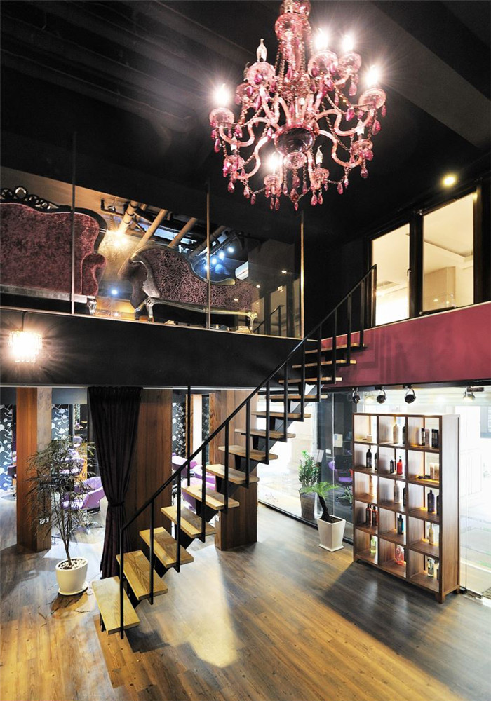 奢華風(fēng)高檔美發(fā)會(huì)所設(shè)計(jì)案例