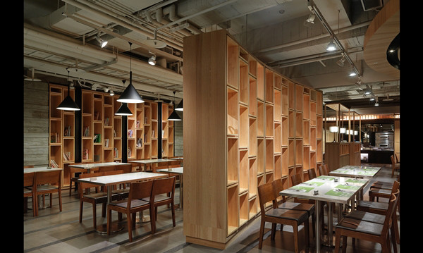 簡(jiǎn)潔利落的餐飲空間設(shè)計(jì)