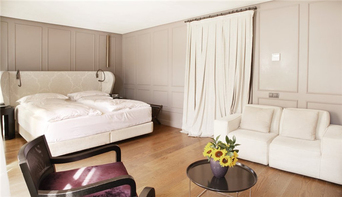 簡約舒適的酒店客房