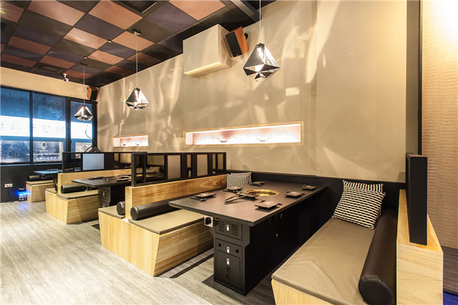 簡約時尚的燒烤餐廳設計效果圖