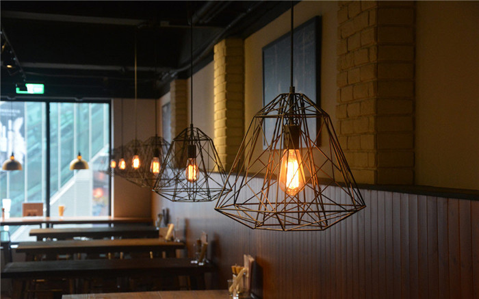 鐵藝工業(yè)風(fēng)餐廳室內(nèi)設(shè)計(jì)方案