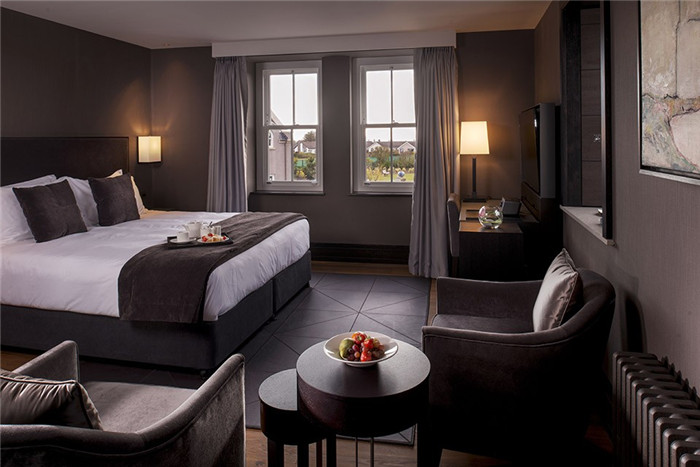 舒適的酒店客房空間布局設(shè)計實景圖