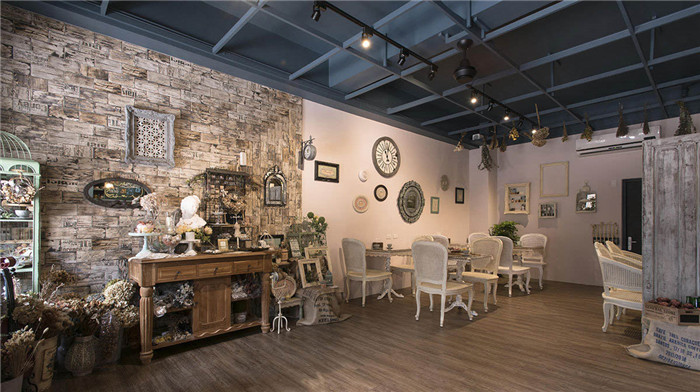 In the corner餐廳、咖啡店、雜貨、手作教學(xué)四合一設(shè)計案例