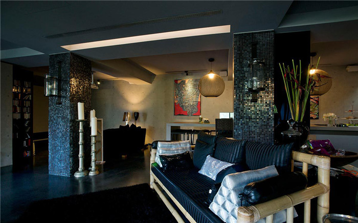 自在無拘束的山林獨棟別墅設(shè)計案例