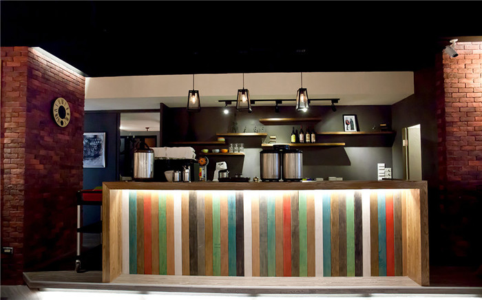 Loft工業(yè)風(fēng)吧臺(tái)設(shè)計(jì)效果圖