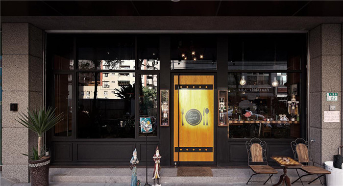 工業(yè)風主題餐廳外觀設計圖