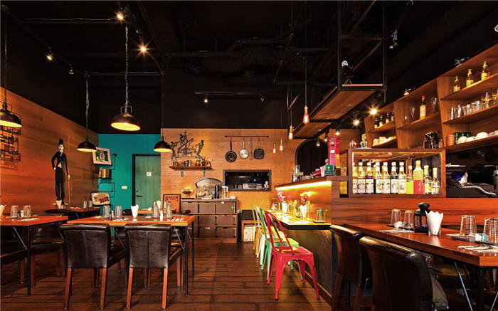 如歐洲酒館般特色餐廳裝修設計案例