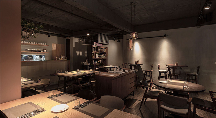 工業(yè)風西餐廳用餐區(qū)設計圖