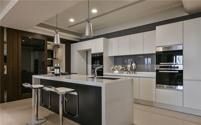 古典別墅豪宅廚房裝修設(shè)計方案