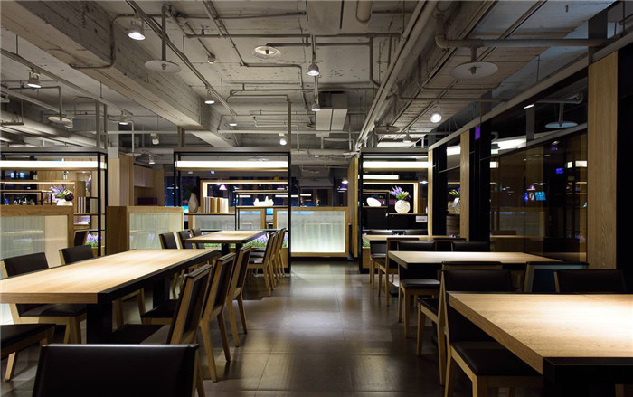 現(xiàn)代舒適的陶板屋和風(fēng)創(chuàng)作料理餐廳裝修設(shè)計(jì)案例