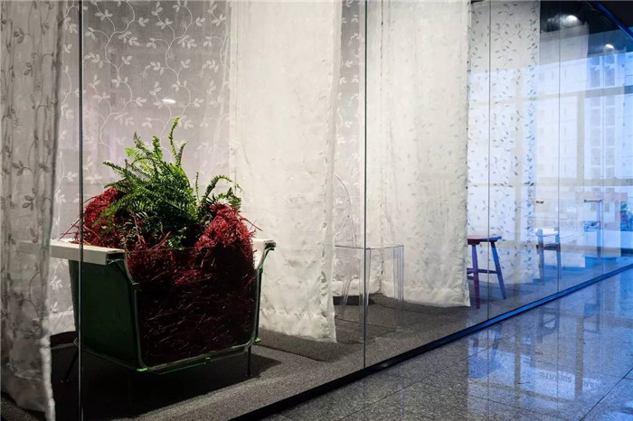 個(gè)性辦公室設(shè)計(jì)創(chuàng)意劃分空間設(shè)計(jì)方案